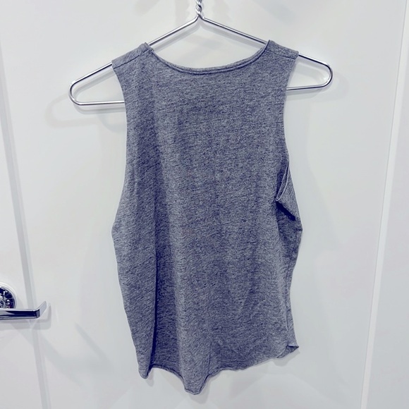 Women’s Grey Athletic Top | Loose Fit | ‘Sunnies and Sandals’ | Breathable & Cut - Picture 4 of 4
